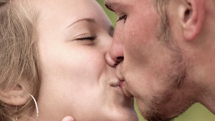 清晨性生活需要注意些什么 夫妻清晨性生活需做好5点