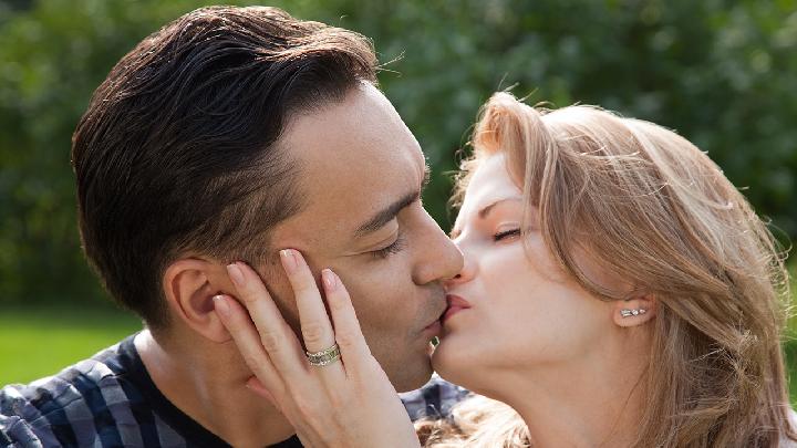 女生叫床是装的还是真的？真相原来是这样的