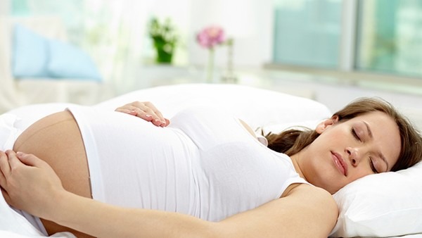 孕妇应该如何睡眠休息？孕期睡前三个注意事项
